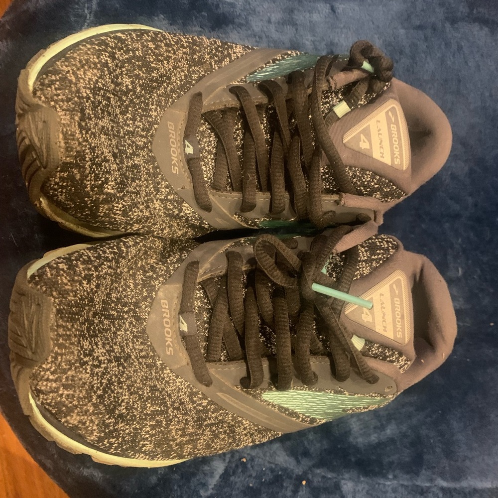 Brooks Launch 4 sneakers